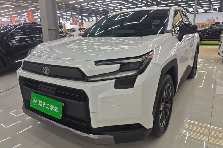 Used Toyota RAV4 2026 Model 2.0L Two-Wheel Drive Luxury Edition Guazi used car, China used car export, Used car for sale, Used cars, Cheapest cars for sale