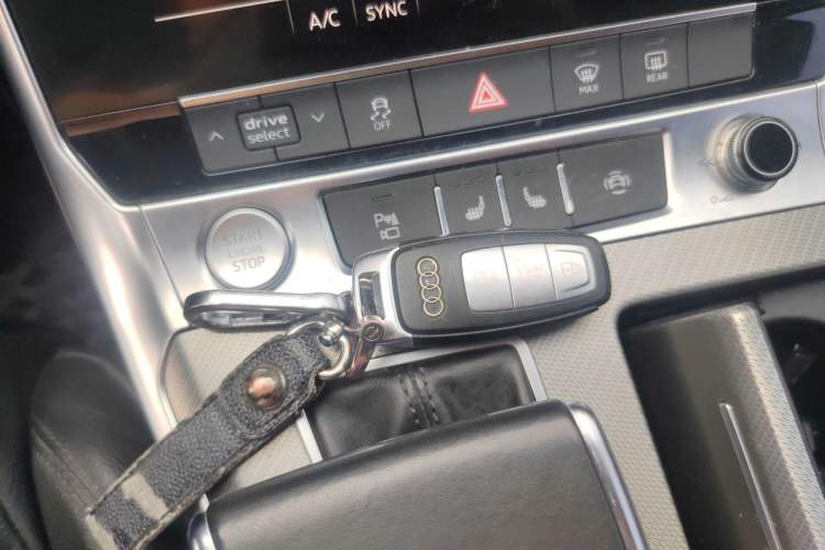 Used Audi A6L 2019 40 TFSI Luxury Prestige Edition Vehicle Key