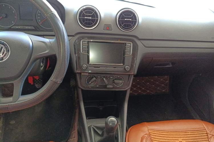 Used Volkswagen Jetta 2017 1.4L Manual Fashion Edition