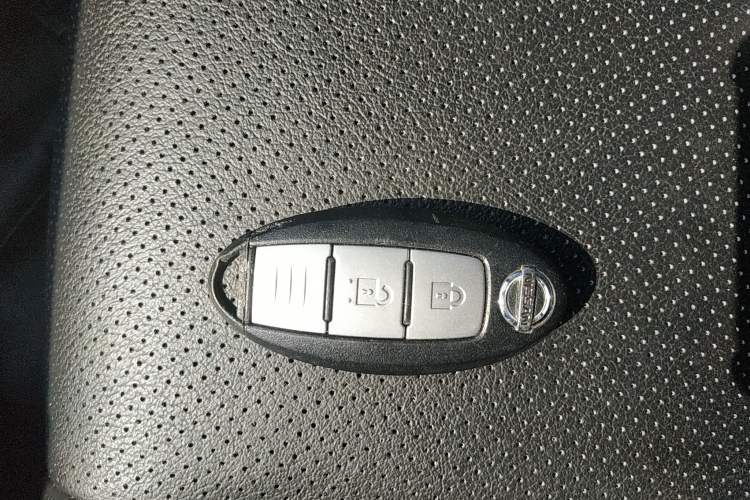 Used Nissan X-Trail 2014 2.0L CVT Comfort Edition 2WD Vehicle Key