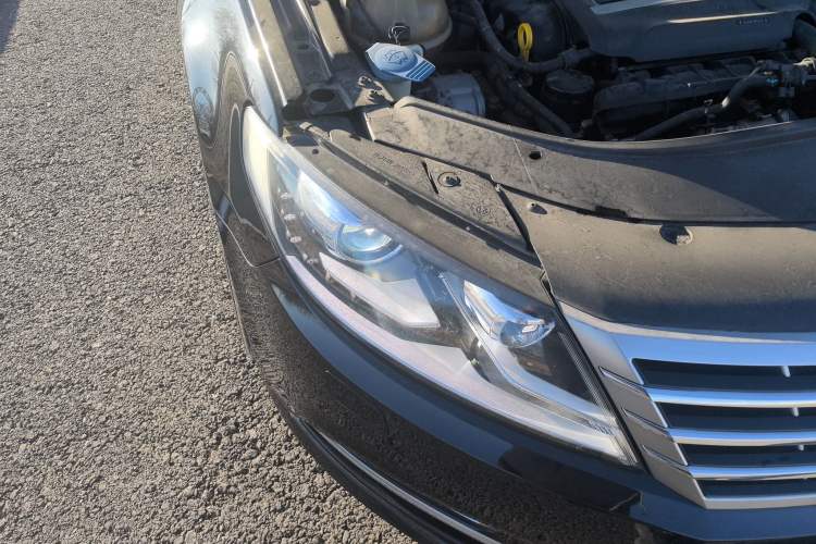Used Volkswagen FAW-Volkswagen CC 2015 1.8TSI Prestige Model Right Front Headlight