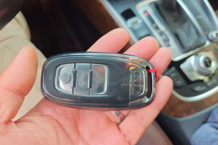 Used Audi Q5 2015 40 TFSI Comfort Model
