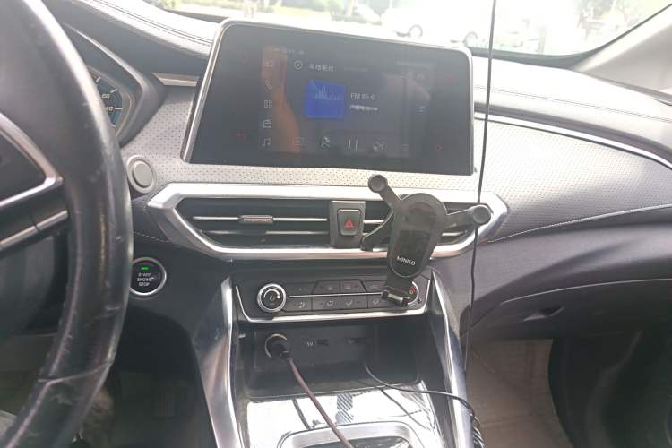 Used SAIC MAXUS EUNIQ 5 2020 1.3T PLUG-IN Elite Edition
