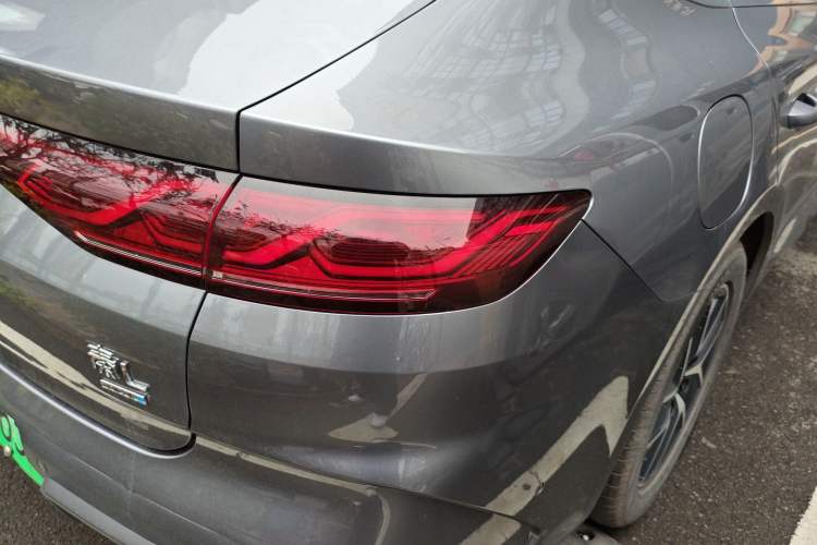 Used BYD Qin L 2025 DM-i Smart Drive 120KM Superior Model
