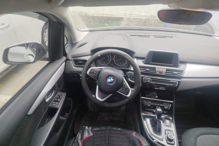 Used BMW 2 Series Gran Tourer 2015 218i Leading Model Steering Wheel