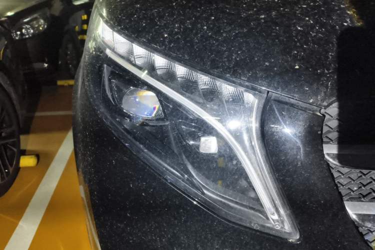 Used Mercedes-Benz V-Class 2022 V 260 L Long Wheelbase Prestige Edition Right Front Headlight