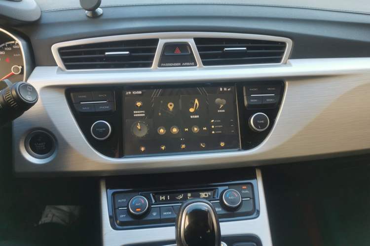 Used Geely Auto Emgrand X7 Sport 2018 1.8TD Automatic Two-Wheel Drive Zhiya Model