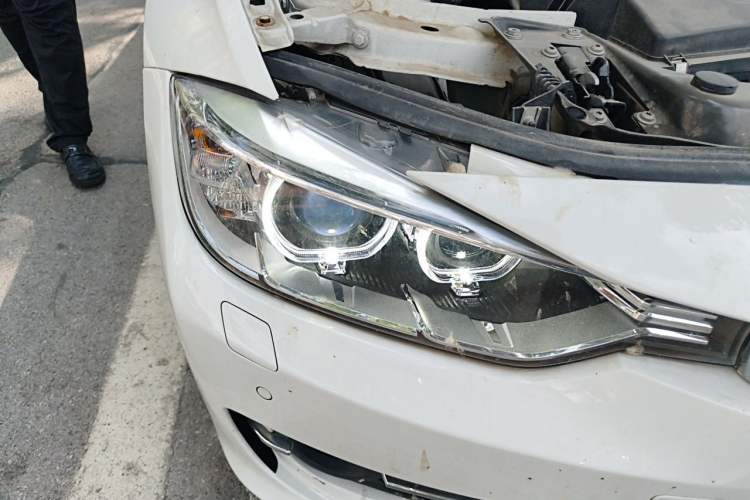 Used BMW 3 Series 2014 320Li Fashion Model
