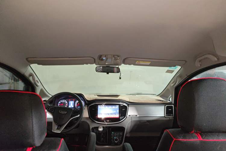 Used JAC Refine M4 2017 2.0T Manual Comfort Version