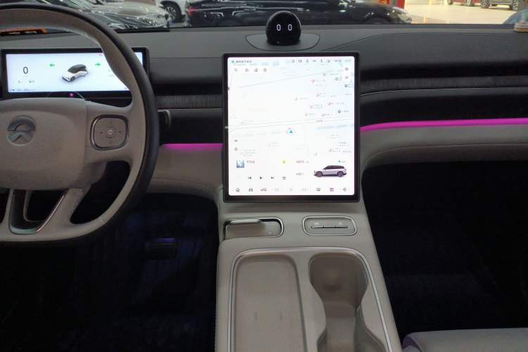 Used Nio EC6 2024 75 kWh