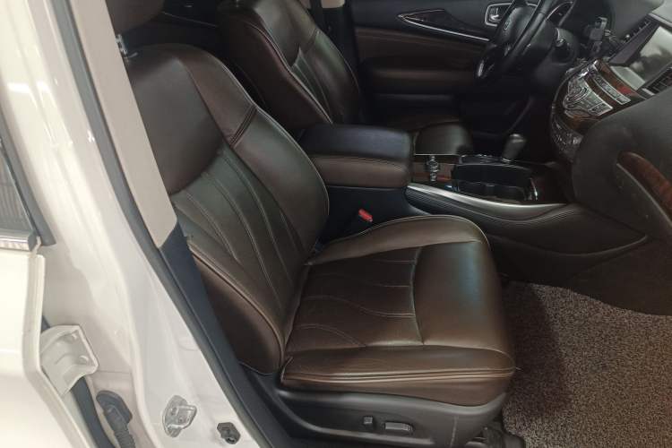 Used Infiniti QX60 2014 2.5 S/C Hybrid Two-Wheel Drive Excellence Edition
