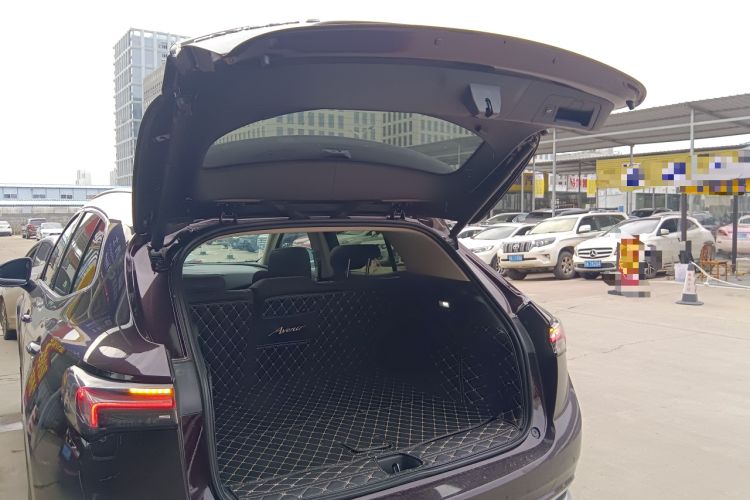 Used Buick Envision 2020 Encore S 652T All-Wheel-Drive Avenir Trunk