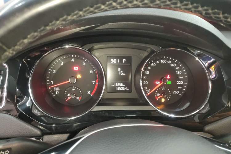 Used Volkswagen Sagitar 2015 230TSI Automatic Comfort Version