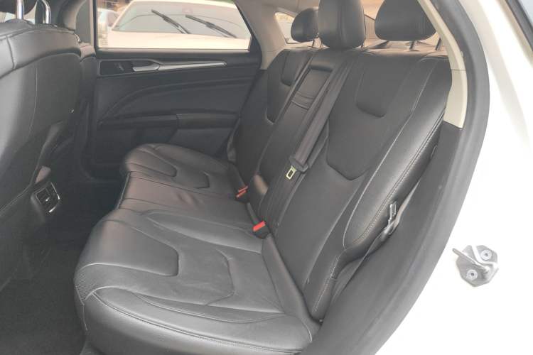 Used Ford Mondeo 2013 2.0L GTDi240 Luxury Sport Model