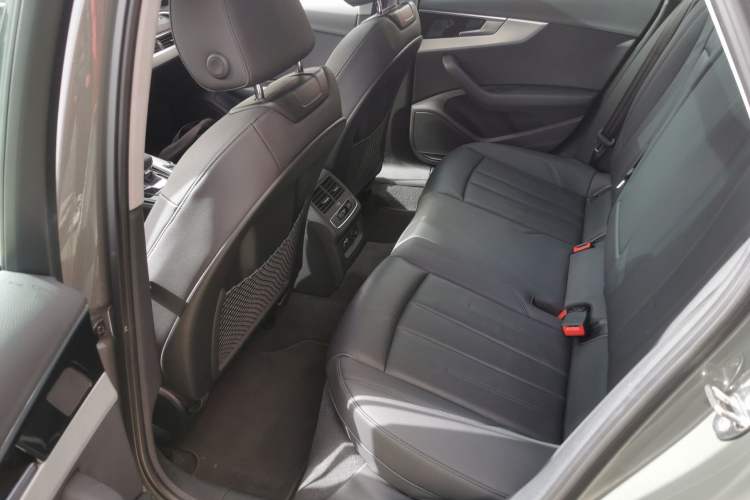 Used Audi A4 2023 Avant 40 TFSI Fashionable and Dynamic Model
