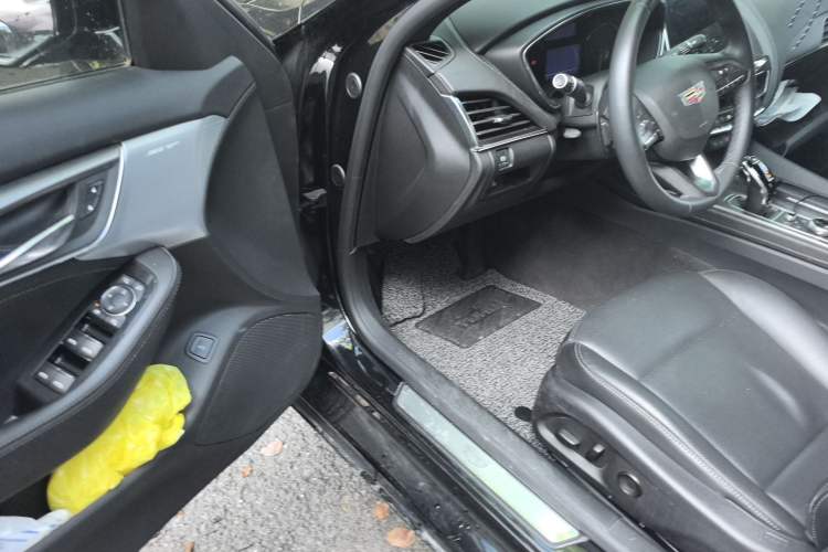 Used Cadillac CT5 2021 28T Luxury Model
