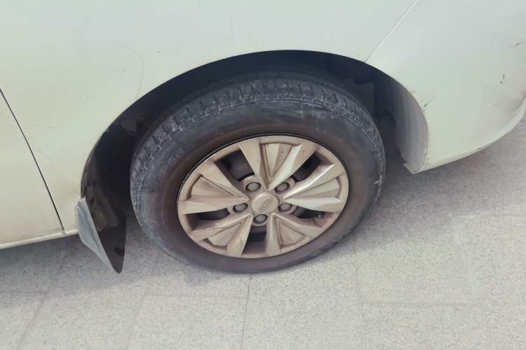 Used JAC Refine M3 2022 1.8L 7-seat Standard Edition