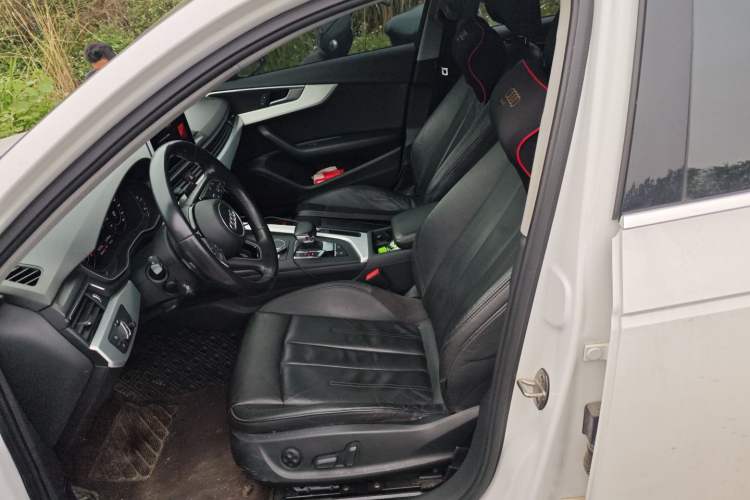 Used Audi A4L 2019 40 TFSI Fashion Edition China VI Emission Standard
