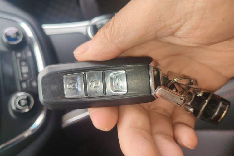 Used Baojun 560 2016 1.5T Manual Luxury Model