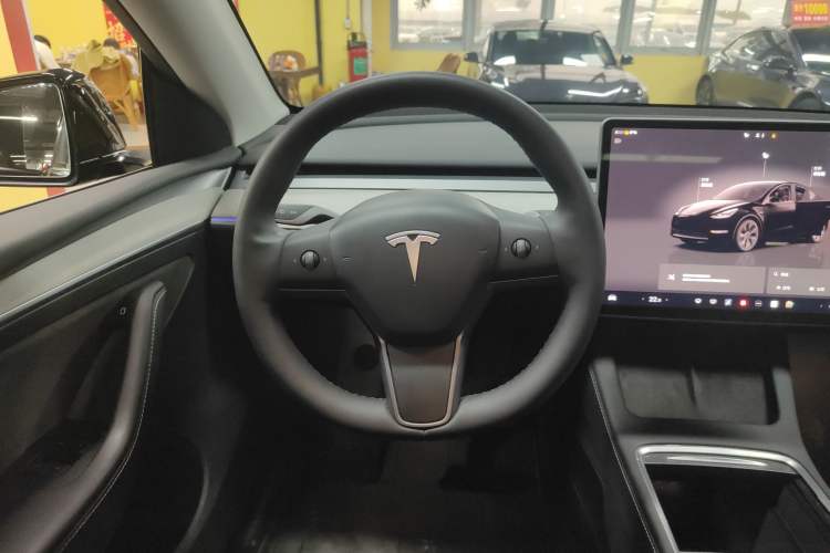 Used Tesla Model Y 2024 Rear-Wheel-Drive Version Steering Wheel