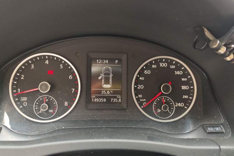 Used Volkswagen Tiguan 2016 300TSI Automatic Two-Wheel Drive Comfort Edition Instrument Cluster