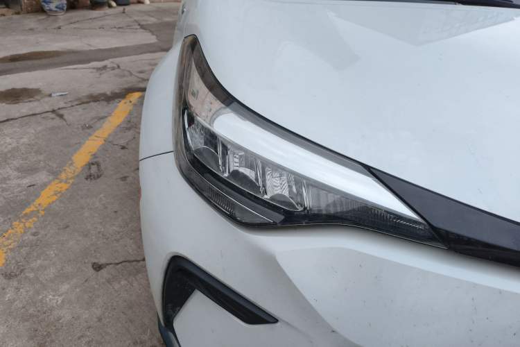 Used Toyota IZOA 2021 Dual-Motor 2.0L Yixiang Edition