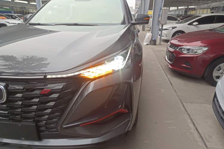 Used Changan CS75 PLUS 2022 Classic Edition 1.5T Automatic Pioneer Model
