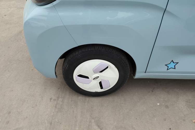 Used Chery QQ Ice Cream 2022 120km Milkshake Phosphate Lithium-Iron