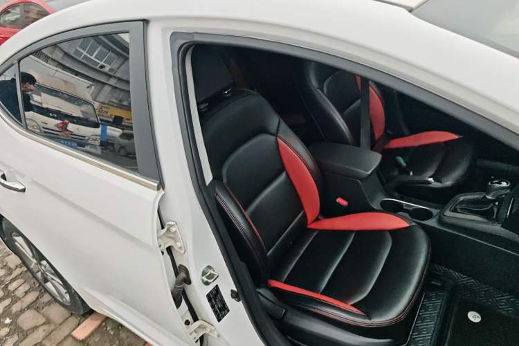 Used Hyundai Elantra (6th Generation / Lingdong) 2016 1.4T Dual-Clutch Xuan Dong · Dynamic Version Right Front Seat