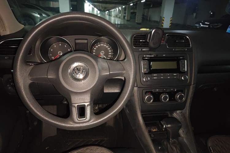 Used Volkswagen Golf 2010 1.6 Automatic Comfort Edition
