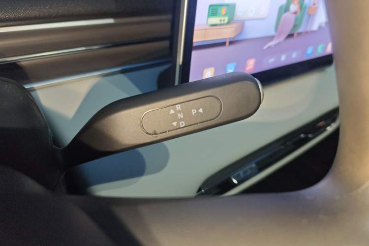 Used Dongfeng NAMMI 01 2024 New Edition 330 Air
