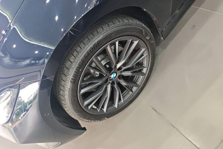 Used BMW 3 Series 2024 325Li M Sport Night Edition Package Left Front Wheel Hub