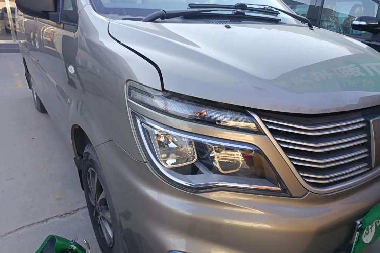 Used FORTHING Lingzhi M5 2020 Comfort Model 7 Seats