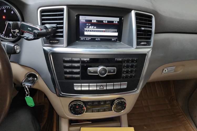 Used Mercedes-Benz M-Class 2012 ML 300