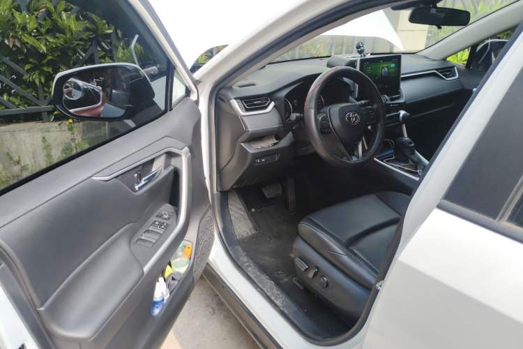 Used Toyota Wildlander 2020 2.0L CVT Two-Wheel Drive Luxury Edition