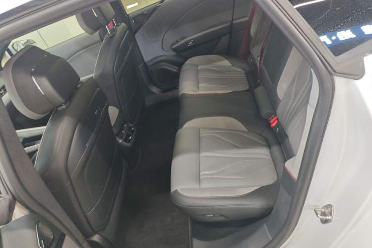 Used Zeekr 007GT 2025 Long-Range Rear-Wheel Drive Intelligent Driving Version 100 kWh
