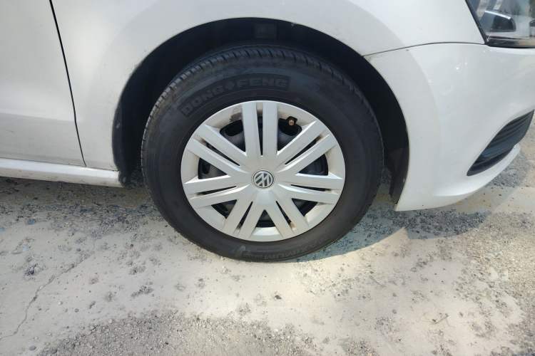 Used Volkswagen Polo 2016 1.4L Manual Fashion Model