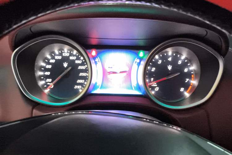 Used Maserati Ghibli 2014 3.0T Standard Edition Instrument Cluster