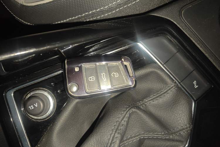 Used Volkswagen Tayron 2023 280TSI Two-Wheel-Drive Luxury Plus Advanced Version
