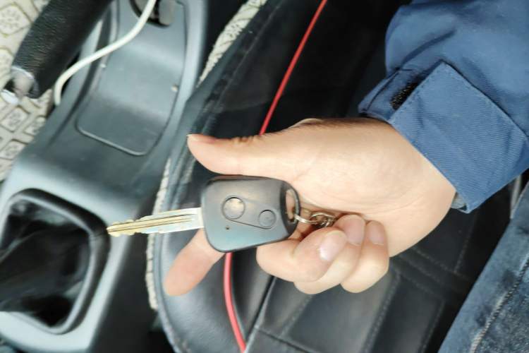 Used Jinbei Hiace X30 2013 1.3L Comfort Model Vehicle Key