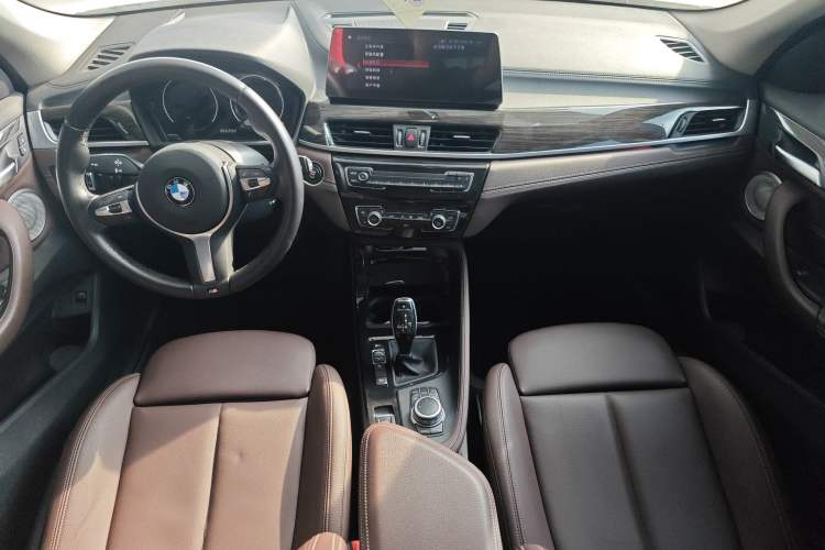 Used BMW X1 2022 xDrive25Li Luxury Model Center Console