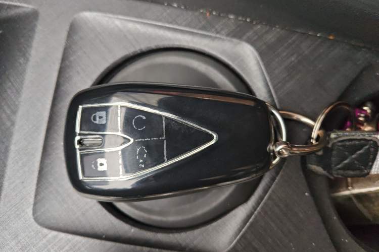 Used CHANGAN UNI-V 2023 1.5T Premium Model Vehicle Key