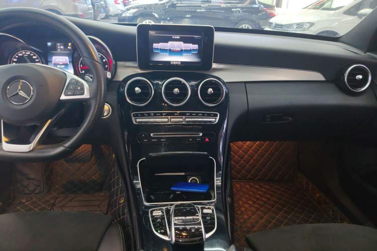 Used Mercedes-Benz C-Class 2017 C 200 Sport Edition 4MATIC Audio And AC Panel