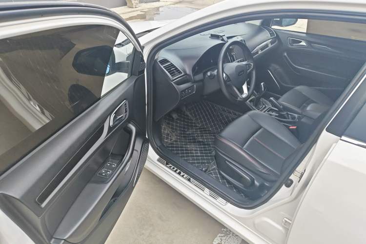 Used Zotye Z360 2017 1.5L Manual Luxury Model