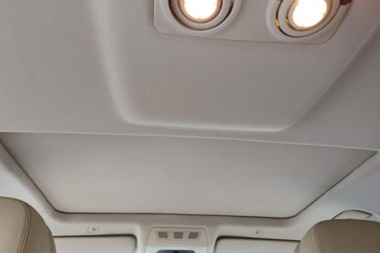 Used BMW 5 Series 2013 535Li Luxury Model Headliner