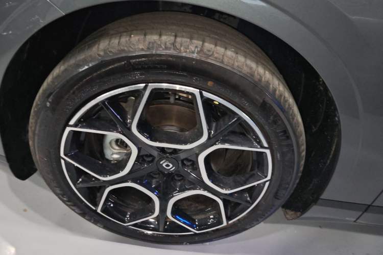 Used Qiyuan A07 2025 Blue Whale Range-Extending Version 230 Flagship Model
