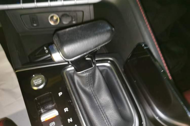 Used Changan Eado 2020 PLUS Blue Whale NE 1.4T GDI DCT Flagship Model
