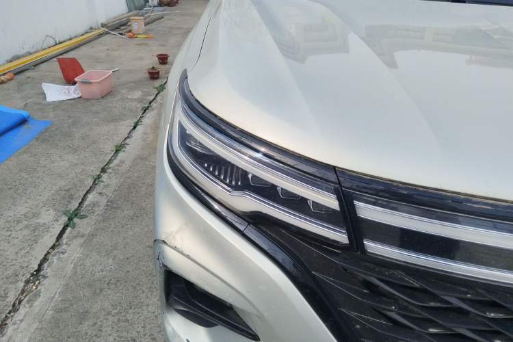 Used Roewe RX5 MAX 2021 Supreme Series 300TGI Automatic Luxury Cabin Edition Right Front Headlight