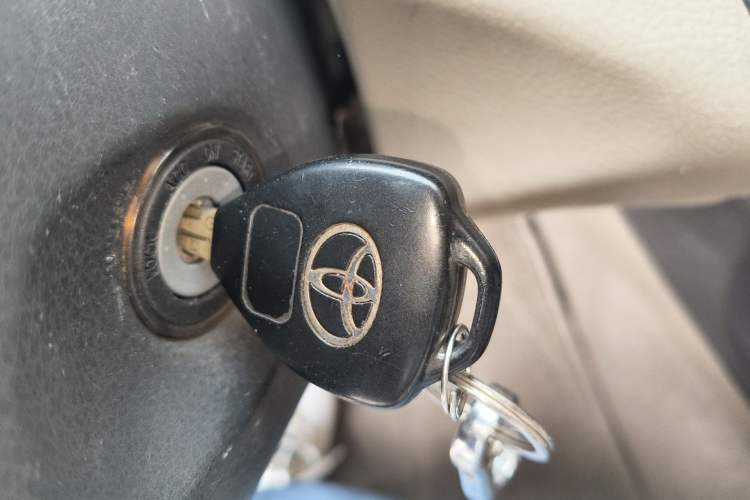 Used Toyota RAV4 2011 2.4L Automatic 4x4 Luxury Edition Vehicle Key