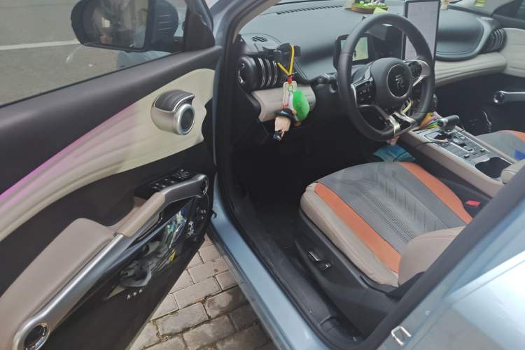 Used BYD Yuan PLUS 2023 Champion Edition 510KM Leading Model Driver Seat